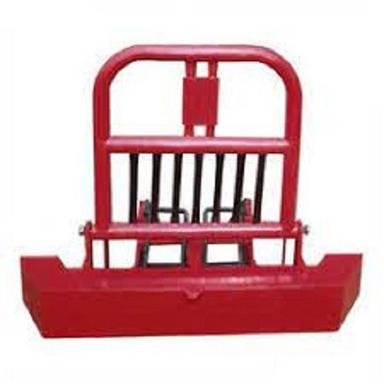 Red 2X3 Ft High Tensile Strength Rust Proof Painted Hard Mild Steel Tractor Bumpers