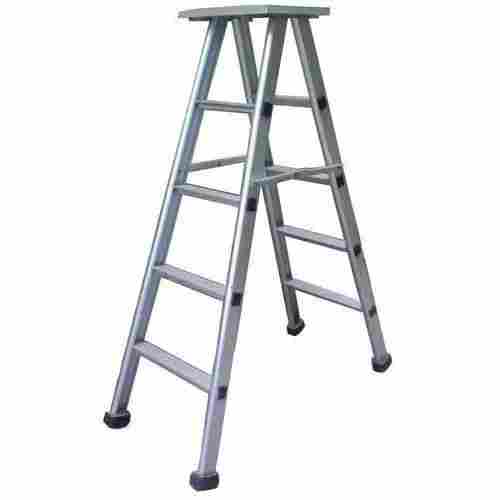 Waterproof Light Weight Strong Stable Free Standing Aluminium Step Ladder