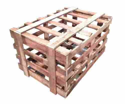 50 Kilogram Capacity Rectangular Pine Wooden Pallet Box For Packaging Use