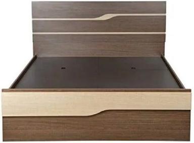 Polished Termite Resistant Designer Oak Wooden Bed Carpenter Assembly
