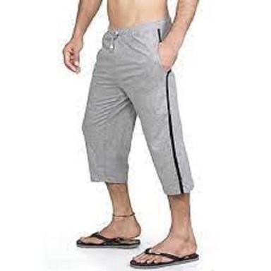 Men Regular Fit Plain Cotton Capri Pant For Daily Wear