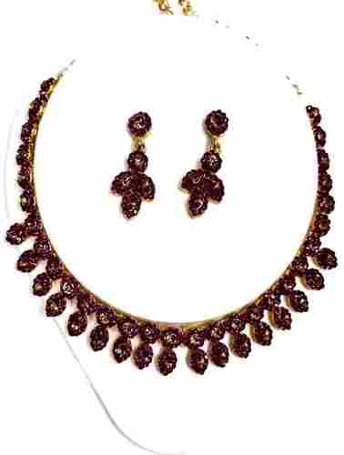 Ladies Crystal Necklace With Earrings For Party Wear