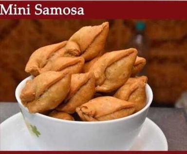 Salty Samosa Served With Evening Tea And Coffee Age Group: 8-10 Years