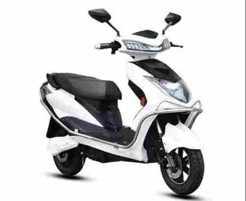 White Color Self Starting System Electric Scooter
