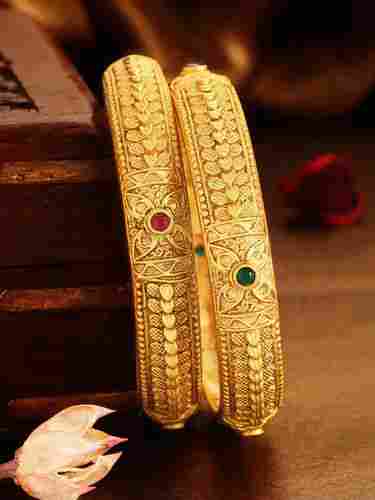Ladies Gold Bangles For Party Wear