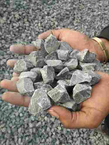 Black Stone Chips For Constriction And Railway Track Applications Use