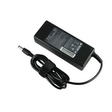 Lightweight Heat Resistant Shock Proof Electrical Toshiba Laptop Charger