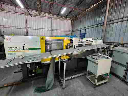 Used 100 Ton Injection Moulding Machine