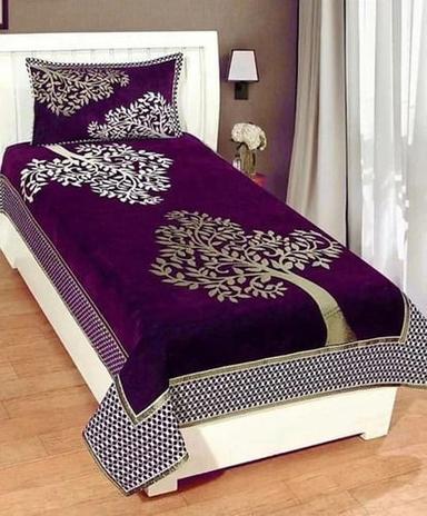 Anti Wrinkle And Easy Wash Single Chenille Velvet Bed Sheet
