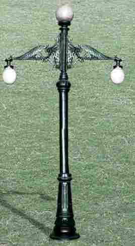 Modern Garden Light Poles