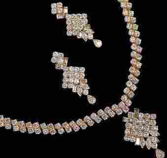 Party Wear Natural Diamond Necklace Set