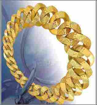 Light Weight Designer Gold Bracelet 