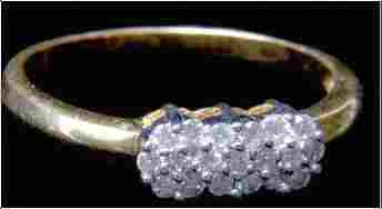 Womens Designer Diamond Ring