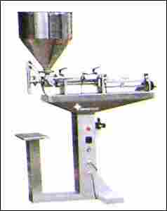 VERTICAL TYPE LIQUID FILLER