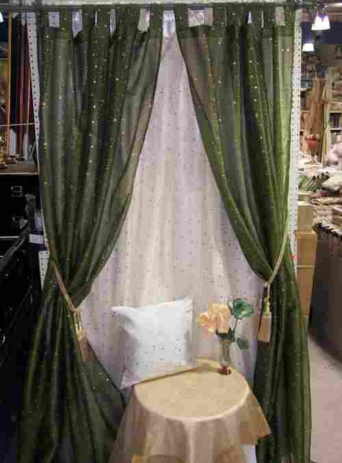 Bed Room Stylish Curtain