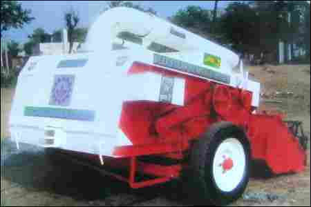 Agricultural Straw Reaper Machine
