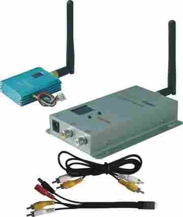 2.4G 700mW Wireless Audio and Video Transmitter and Receiver