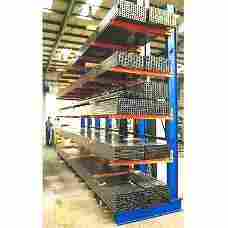 Palletised Racking Systems With Adjustable Shelf