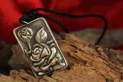 Trendy Antique Sterling Silver Pendant