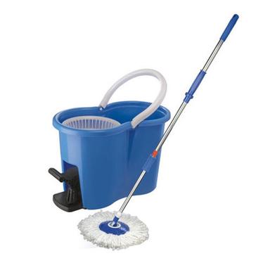 Aristo Easy Spin Mop Application: Cleaning