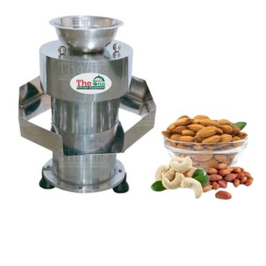 1.5 HP Dry Fruit Powder Machine With 250-300 Kg/Hr Capacity