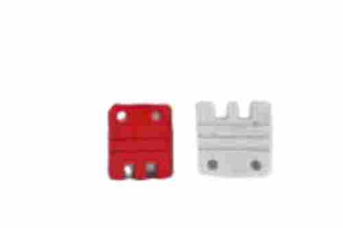 Lightweight Solid Plastic Body Three Way Busbar Supports For Industrial