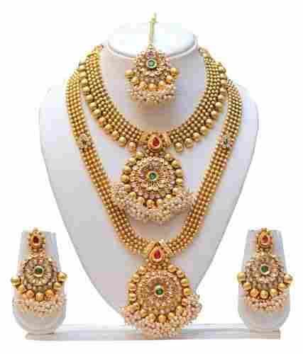 Attractive Design Artificial Necklace Set With A Pair Of Earring