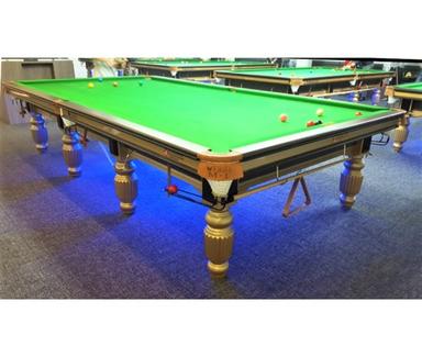 Wooden Wiraka Snooker Table Suitable For: Indoor Game
