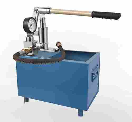8 Litre Manual Pressure Testing Pump For Industrial Usage, Tank Capacity 3.0 Liter