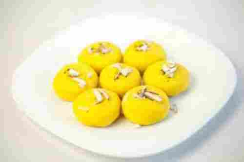 Soft And Smooth Made From Khoya Famous Indian Dessert Sweet Peda, 1 Kg