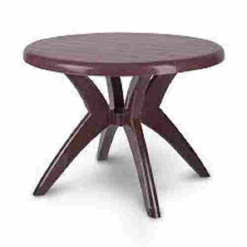 Termite Resistant Easy To Clean Wooden Table For Domestic And Commercial Use