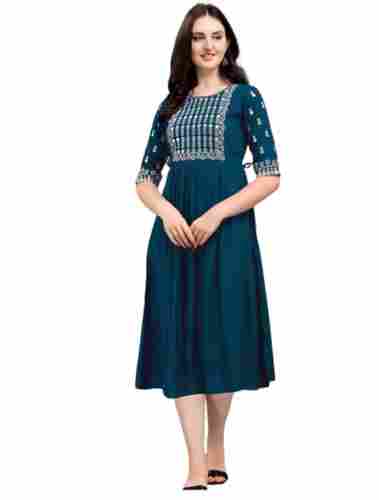 3/4th Sleeve Casual Wear Round Neck Embroidered Rayon Kurtis