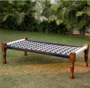 Termite Proof Single Bed Size Wooden Charpai For Home With 4 Legs Application: Paint Industries