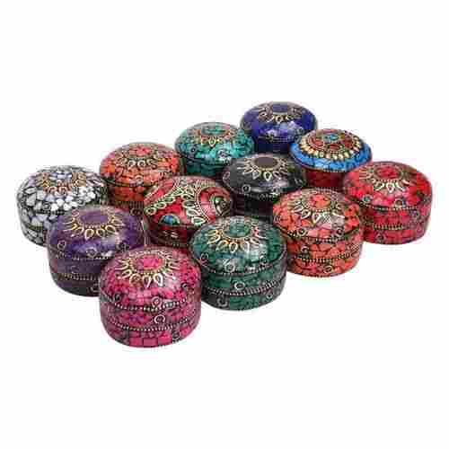 Beautiful Multicolor Round Shape Sindoor Box For Gifting And Personal Use 