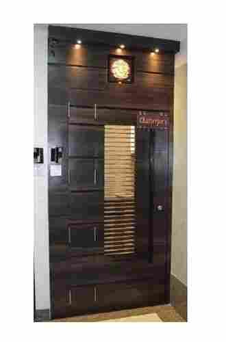 Polished Finish Termite Resistant Wooden Heavy-Duty Safety Doors For Entrance