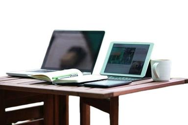 Battery Operated Branded Laptop with High-Definition Display for Office and Home Uses