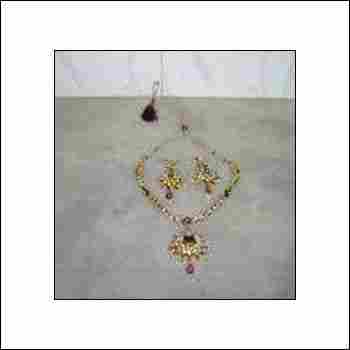 Kundan Necklace And Earring Set