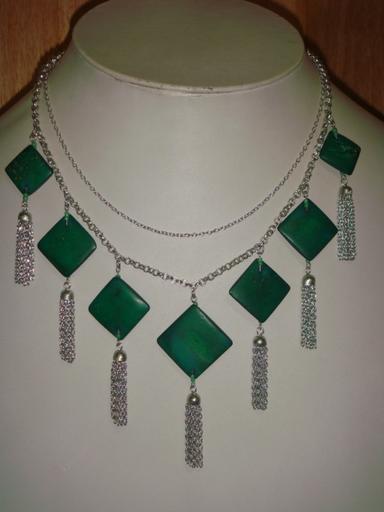 Green Stones Tassel Necklace Application: Household & Commercial Purpose