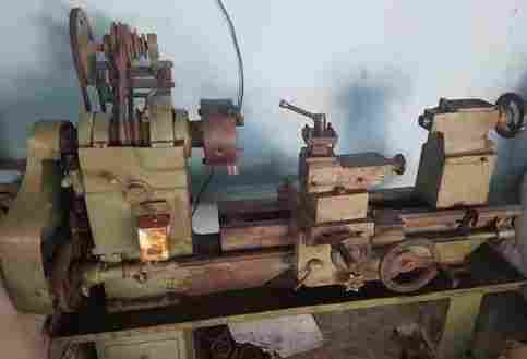 Used Lathe Machine For Industrial Use