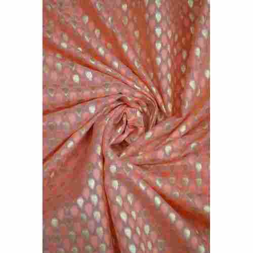 Easy To Use And Washable Smooth Finishing Cloth Dyed Digital Printed Stylish Cotton Fabric