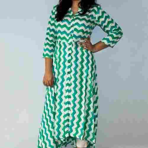 Women Breathable And Stylish Look 3/4 Sleeves Collar Neck Printed Kurti 