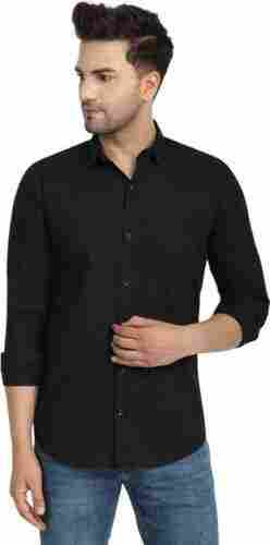 Regular Fit Button Closure Plain Dyed Casual Wear Cotton Shirt For Men'S