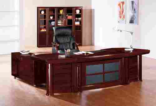 Executive Boss Wooden Table