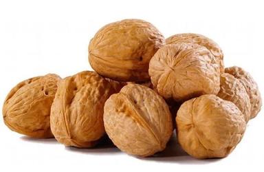 Pure And Natural Commonly Cultivated Dried Raw Walnut Shell Broken (%): 5%