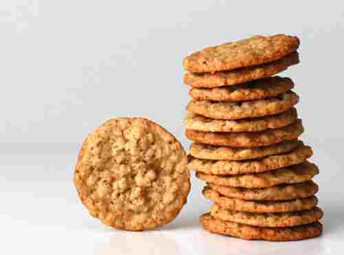 1 Kilogram Round Sweet Mild Crispy And Delicious Taste Oatmeal Bakery Cookies