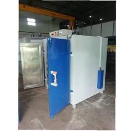 Hot Air Plant Drying Oven, Capacity: 100-200 KG