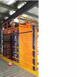 Vertical Hydraulic Goods Lift