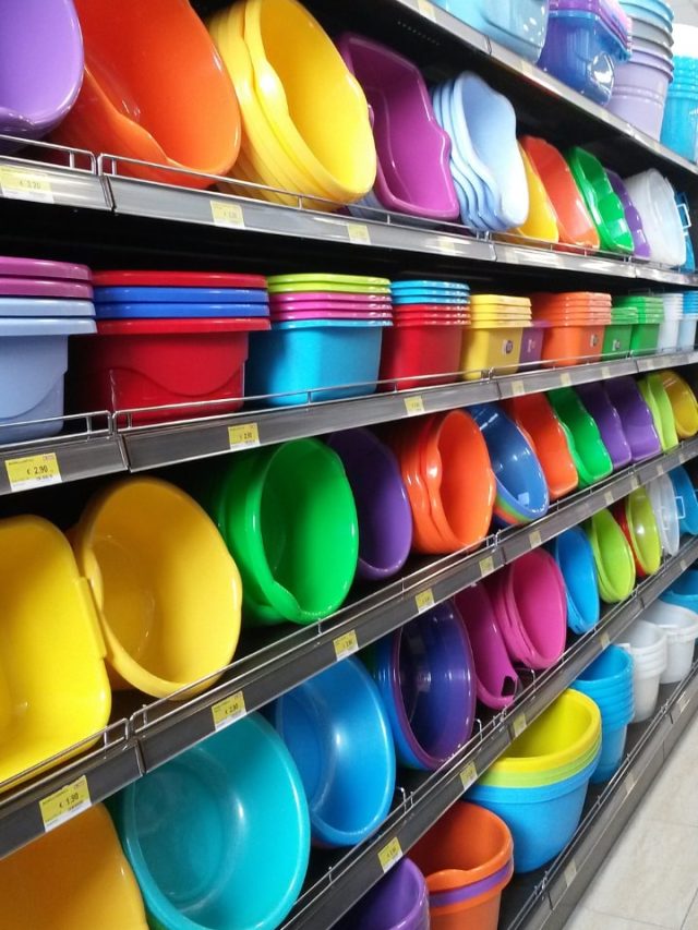 8 Uses Of Plastic Containers To Save Space And Time Tradeindia