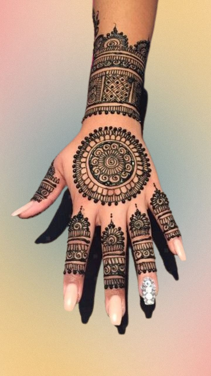 Mehndi Flower Pattern With Peacock For Henna Drawing And Tattoo Decoration  In Ethnic Oriental Indian Style Doodle Ornament Outline Hand Draw Vector  Illustration Stock Illustration - Download Image Now - iStock