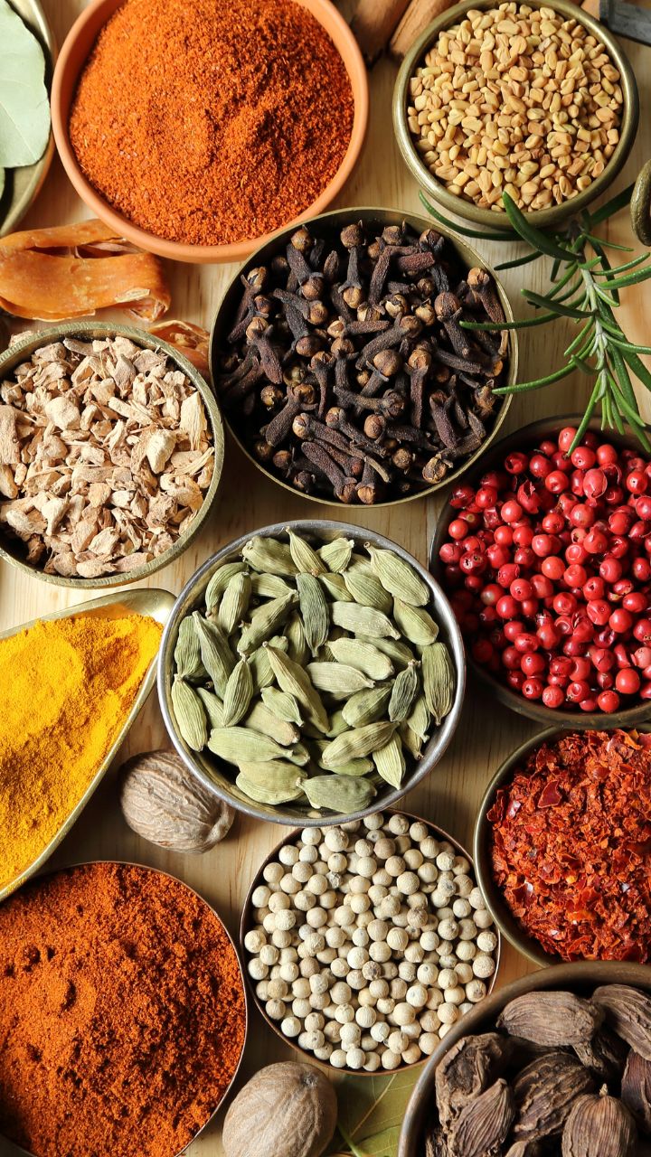 https://www.tradeindia.com/wp-content/uploads/2023/06/Indian-Spices-That-Define-the-Richness-of-Indian-Cooking.jpg